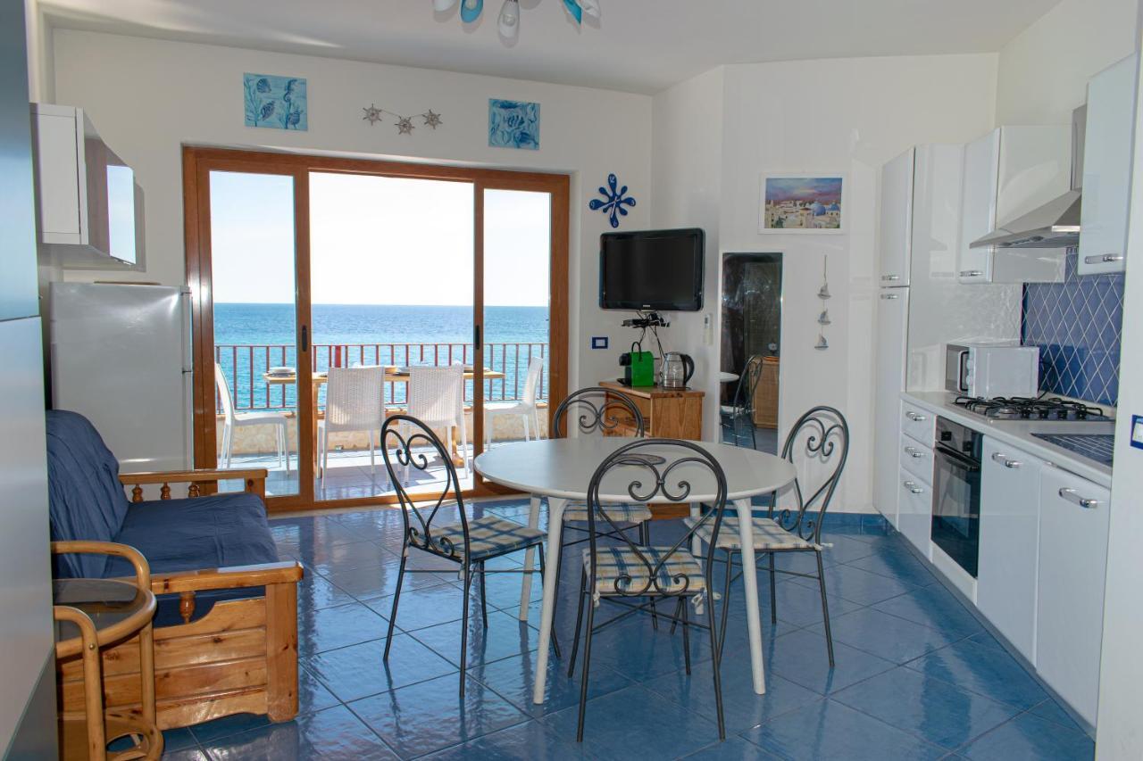 Beach House Acquamarina Letojanni Exterior foto