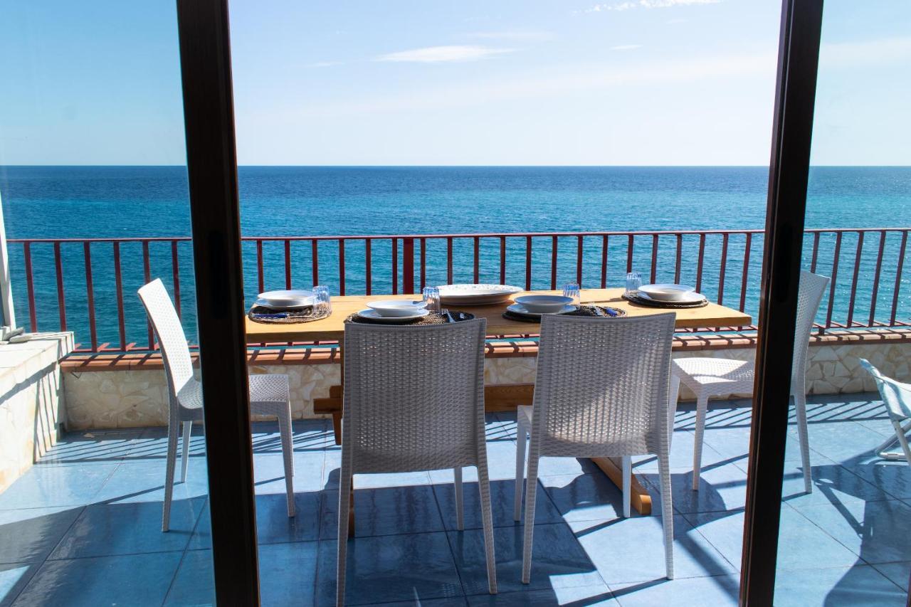 Beach House Acquamarina Letojanni Exterior foto